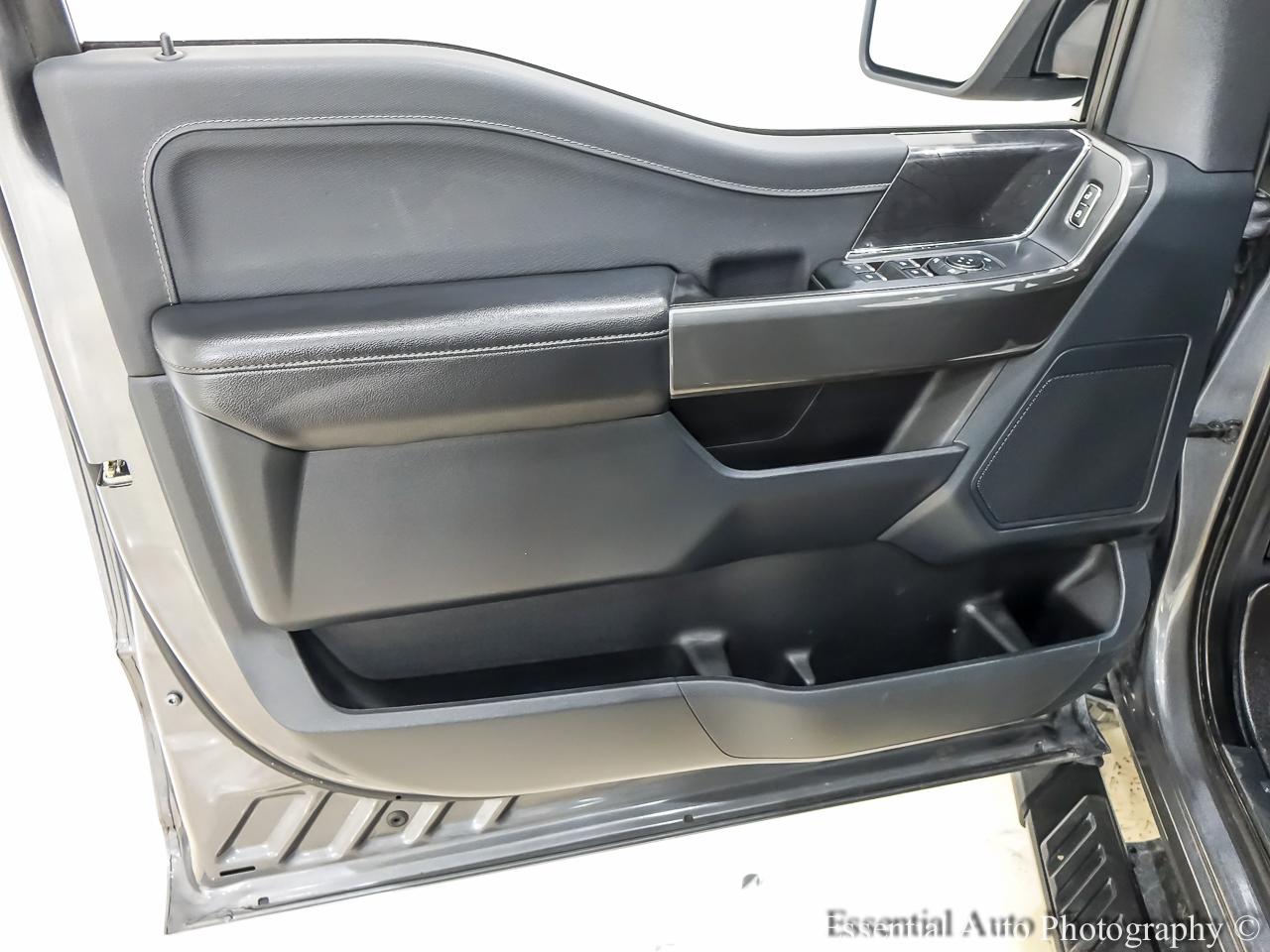 Ford F-150 XLT SuperCrew 4WD 2023