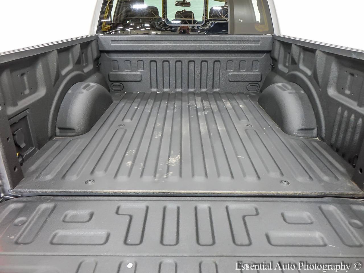 Ford F-150 XLT SuperCrew 4WD 2023
