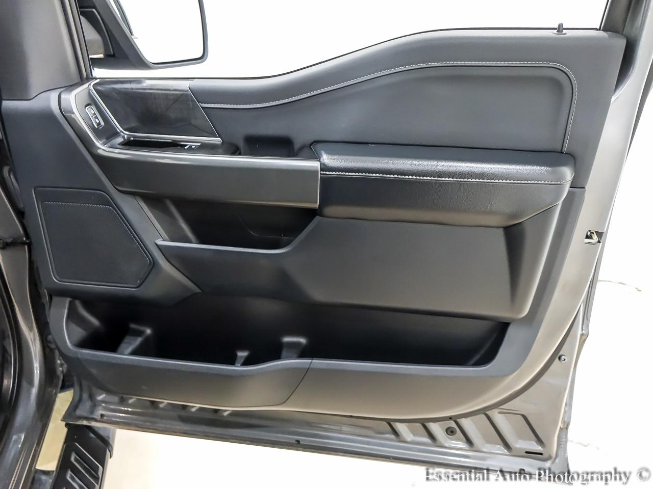 Ford F-150 XLT SuperCrew 4WD 2023