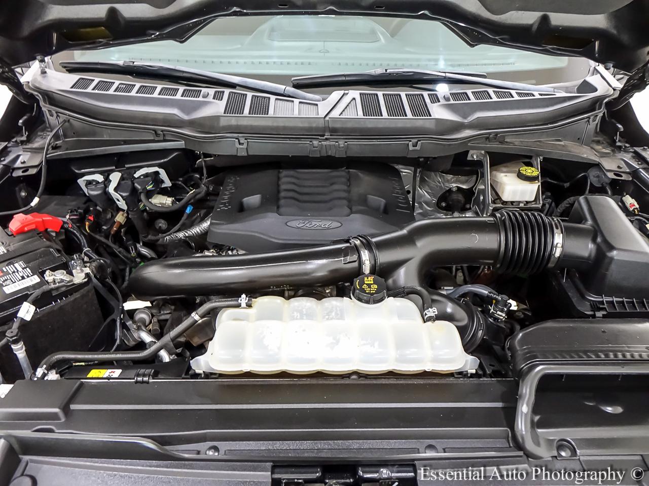 Ford F-150 XLT SuperCrew 4WD 2023