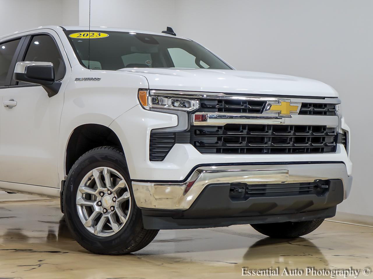 Chevrolet Silverado 1500 LT Crew Cab 4WD 2023