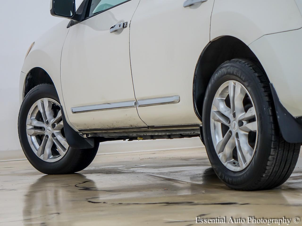 Nissan Rogue SV AWD 2013