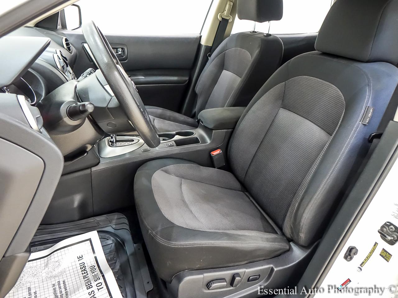 Nissan Rogue SV AWD 2013