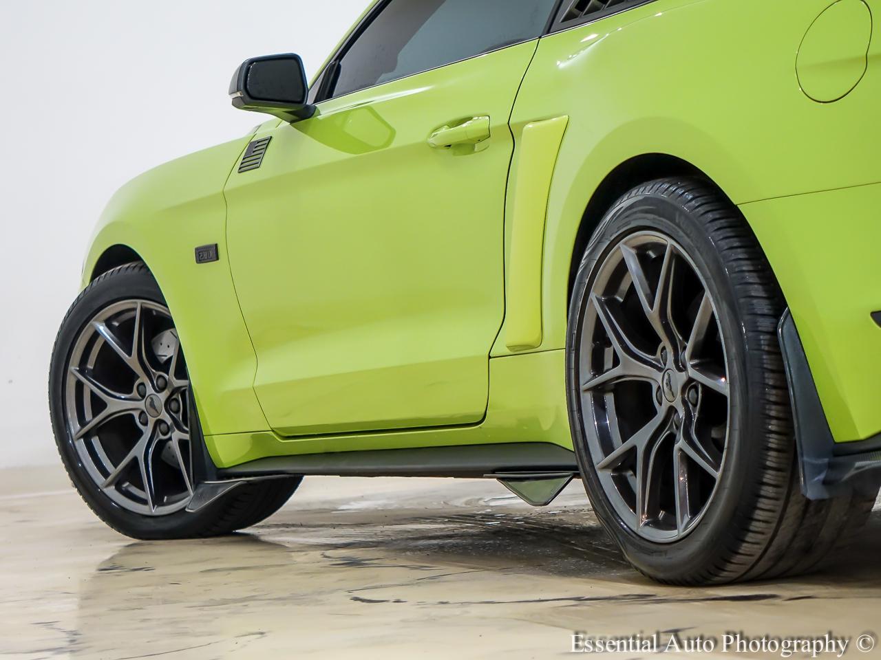 Ford Mustang  2020