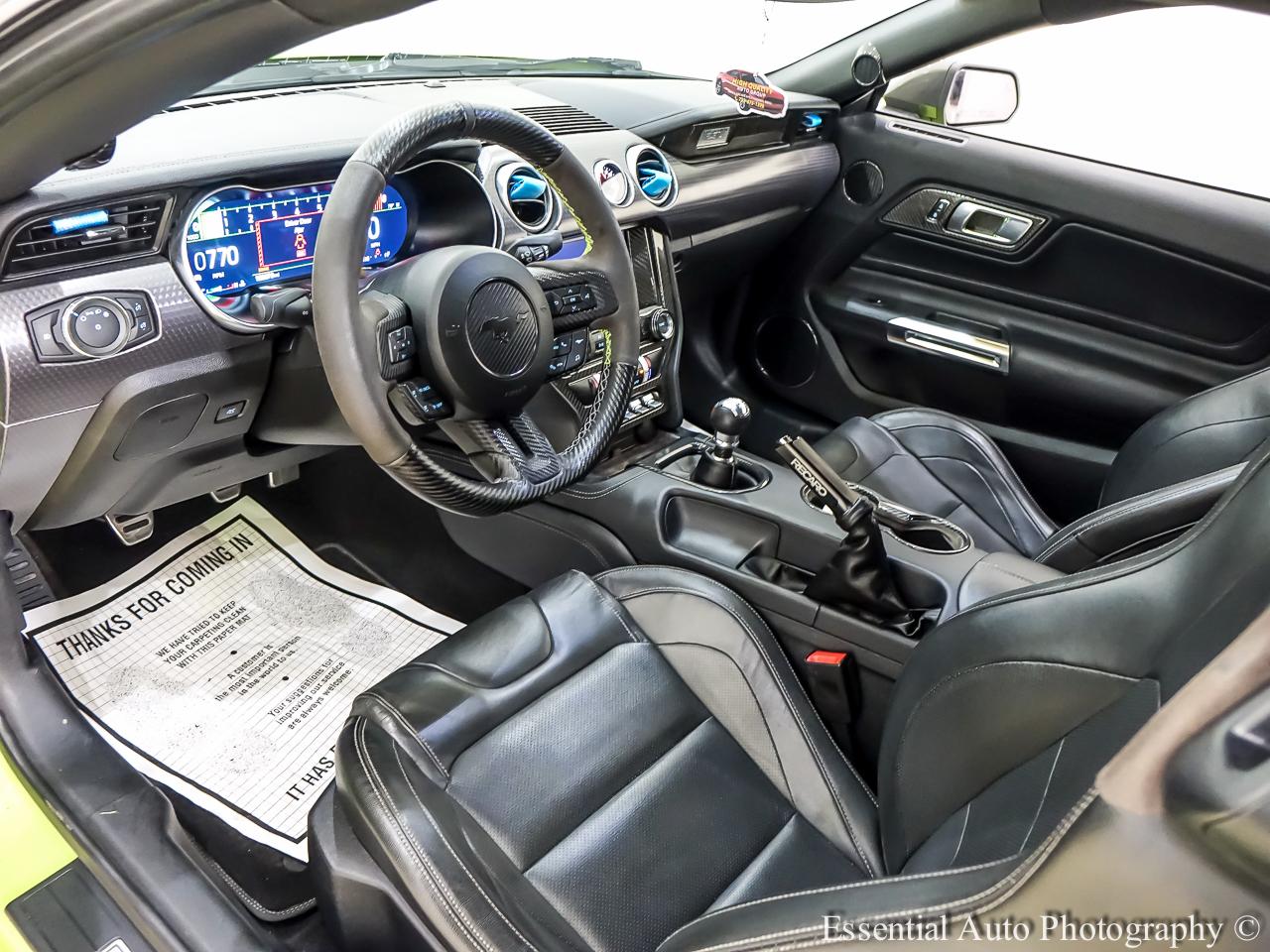 Ford Mustang  2020
