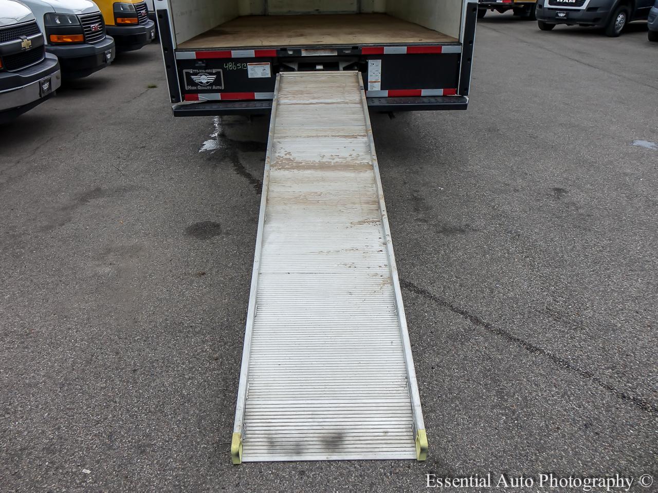 Ford Econoline E-350 Super Duty 2022