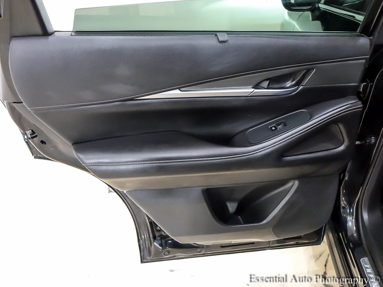 Infiniti QX60 LUXE AWD 2023