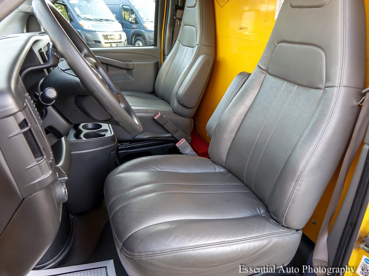 GMC Savana G3500 177 in. 2021