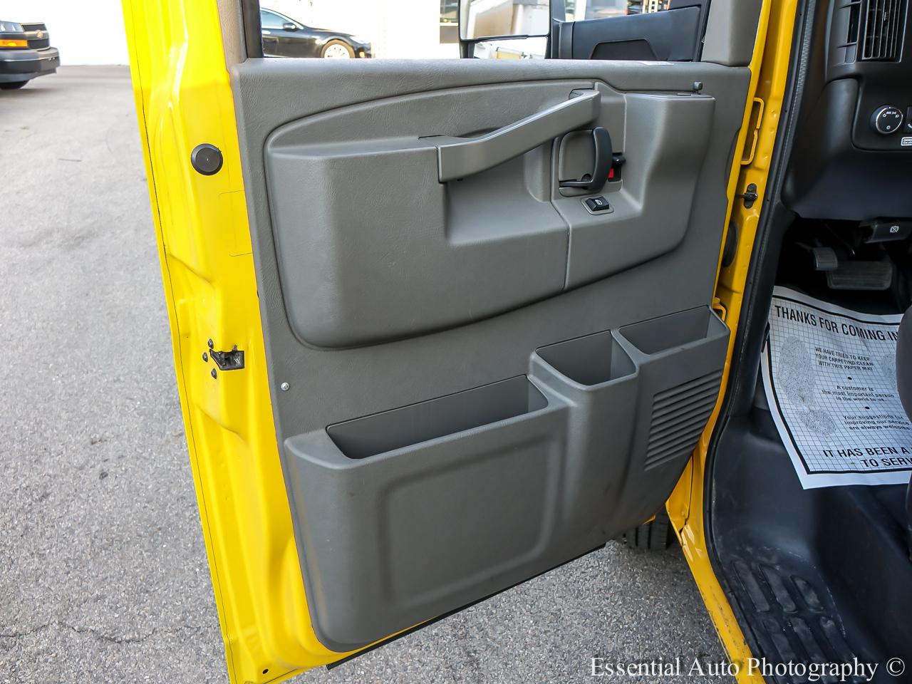 GMC Savana G3500 177 in. 2021