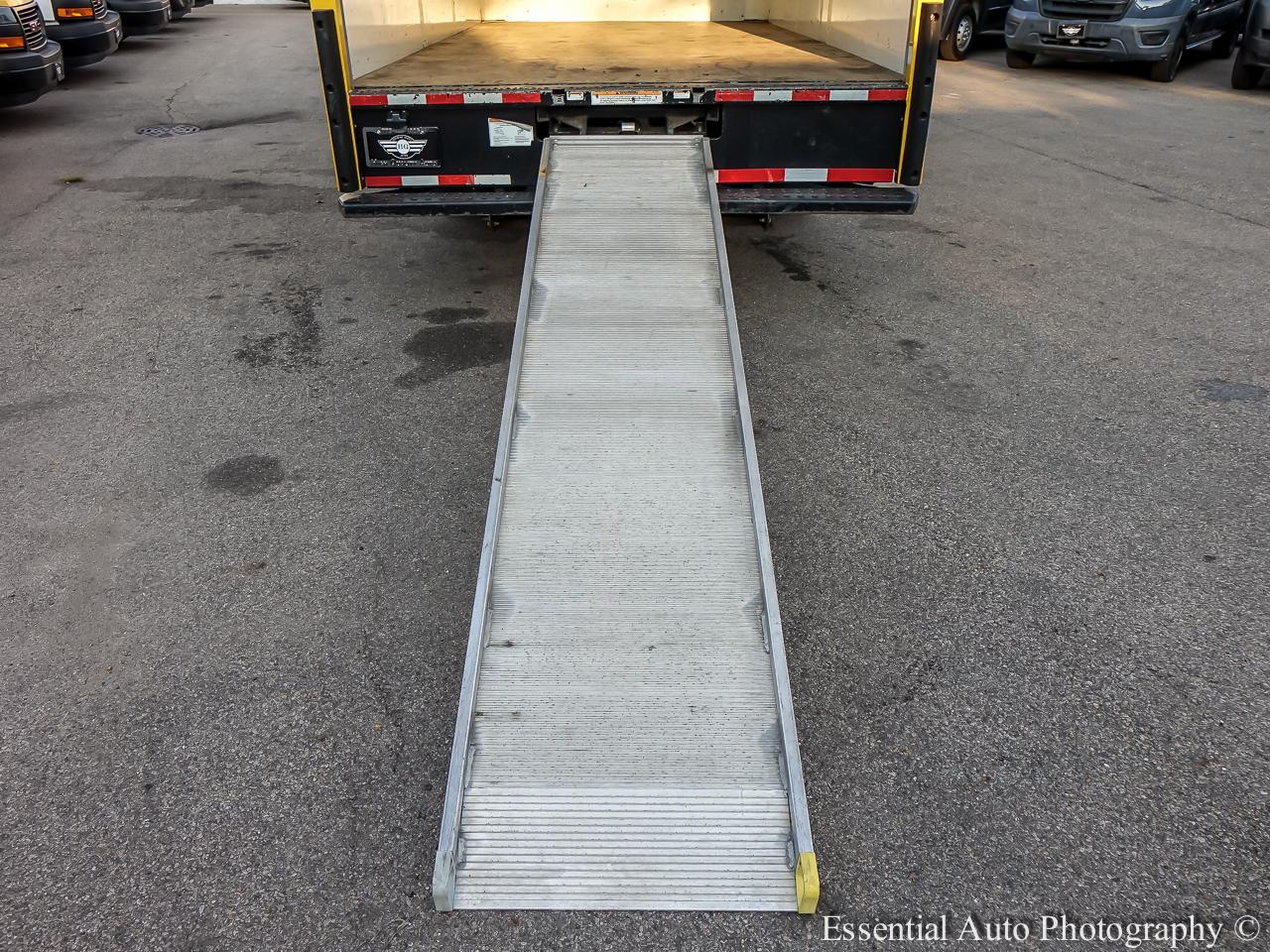 GMC Savana G3500 177 in. 2021