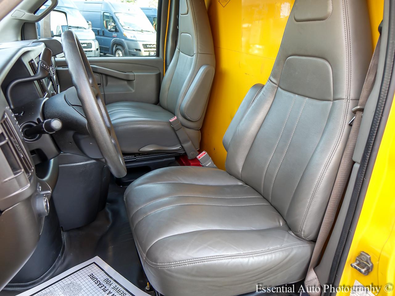 GMC Savana G3500 177 in. 2021