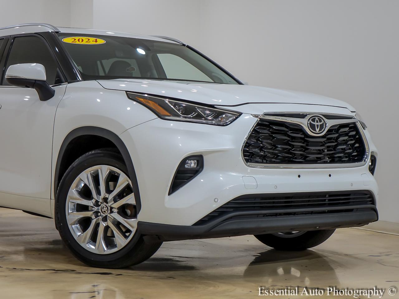 Toyota Highlander Limited AWD 2024
