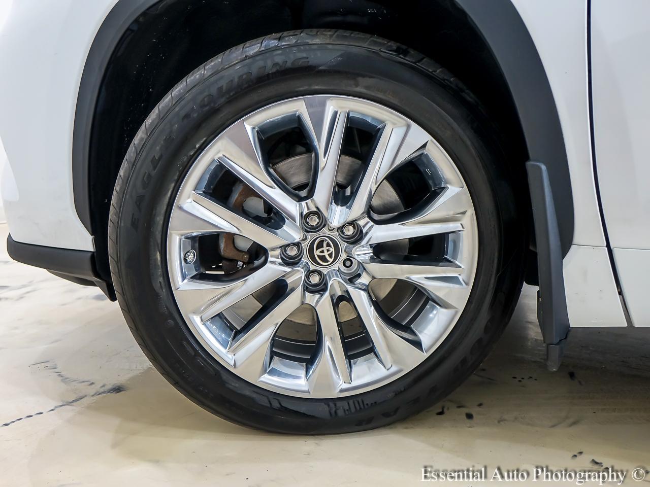 Toyota Highlander Limited AWD 2024