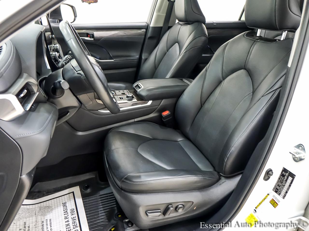 Toyota Highlander Limited AWD 2024