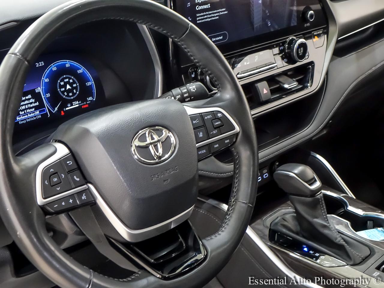 Toyota Highlander Limited AWD 2024