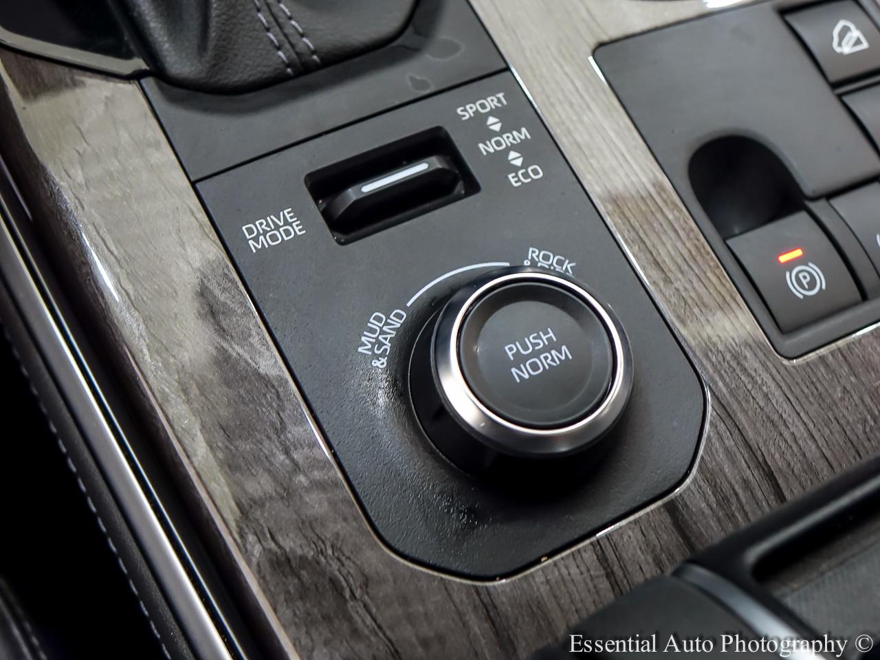 Toyota Highlander Limited AWD 2024