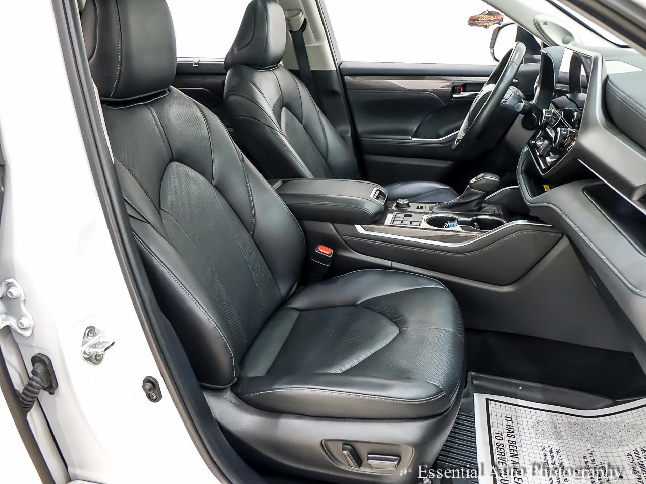 Toyota Highlander Limited AWD 2024