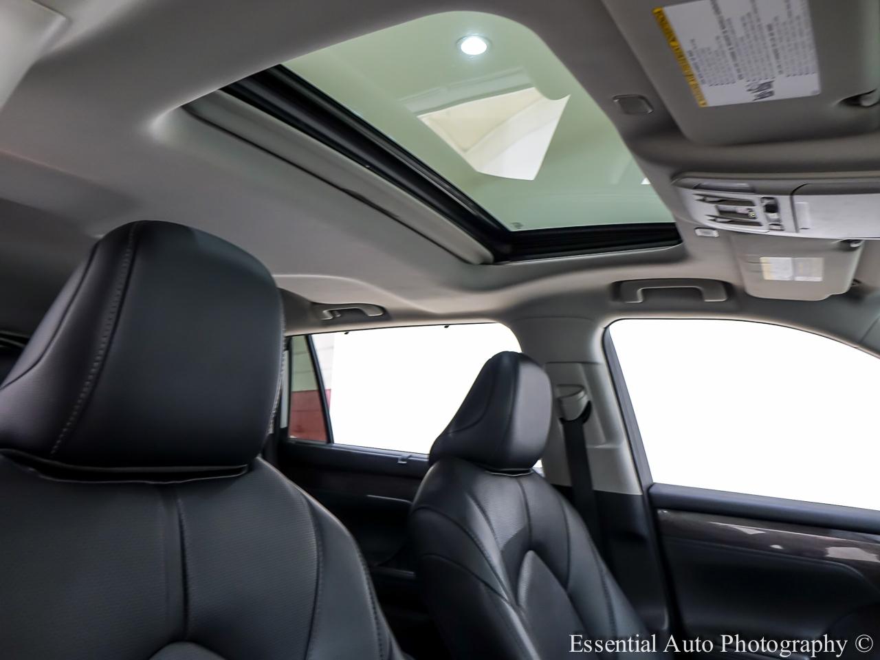 Toyota Highlander Limited AWD 2024