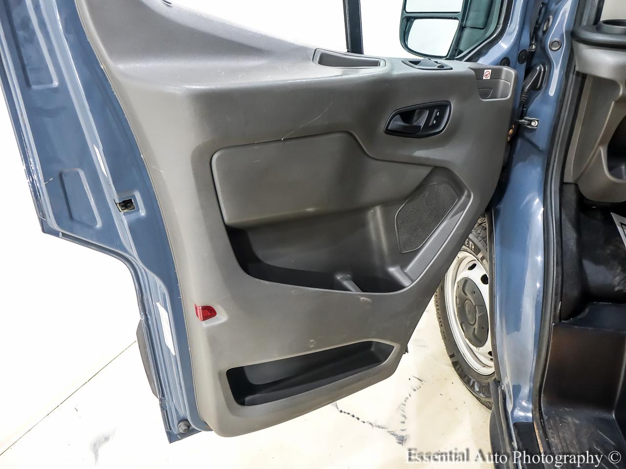 Ford Transit 250 Van High Roof w/Sliding Pass. 148-in. WB EL 2020