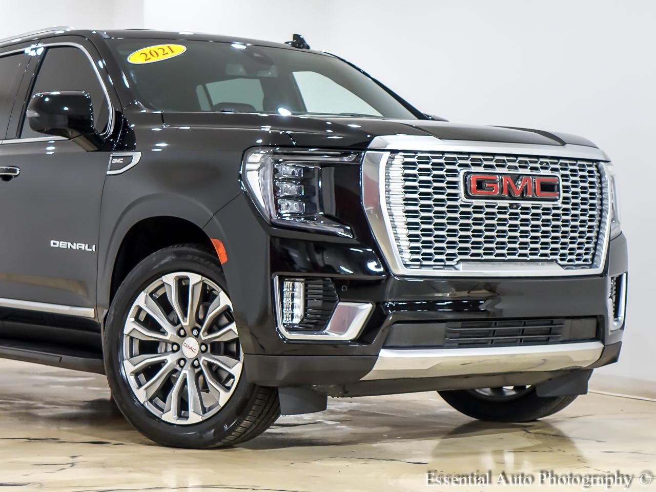 GMC Yukon XL Denali 4WD 2021