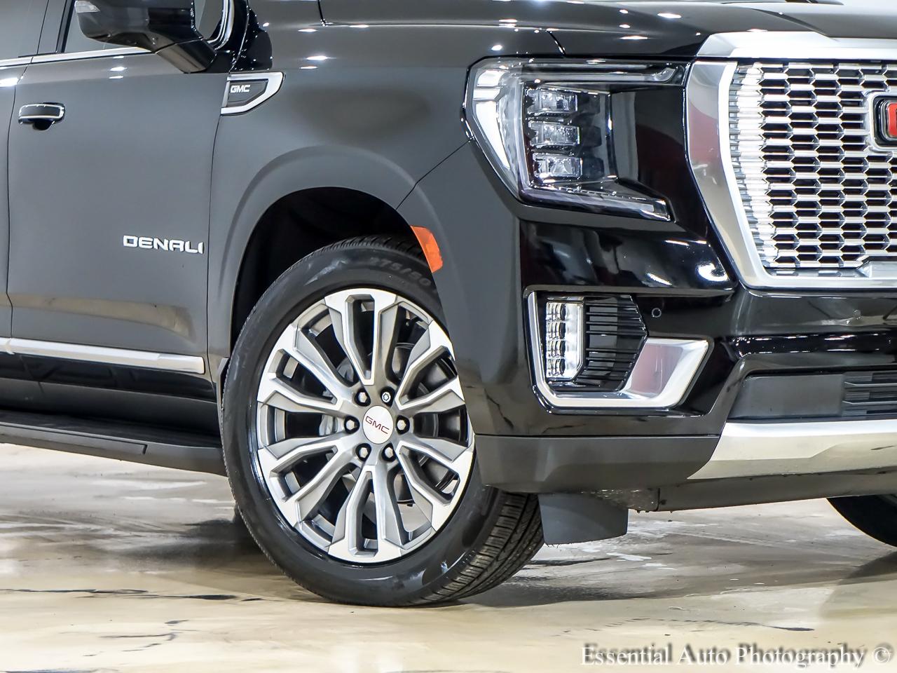 GMC Yukon XL Denali 4WD 2021