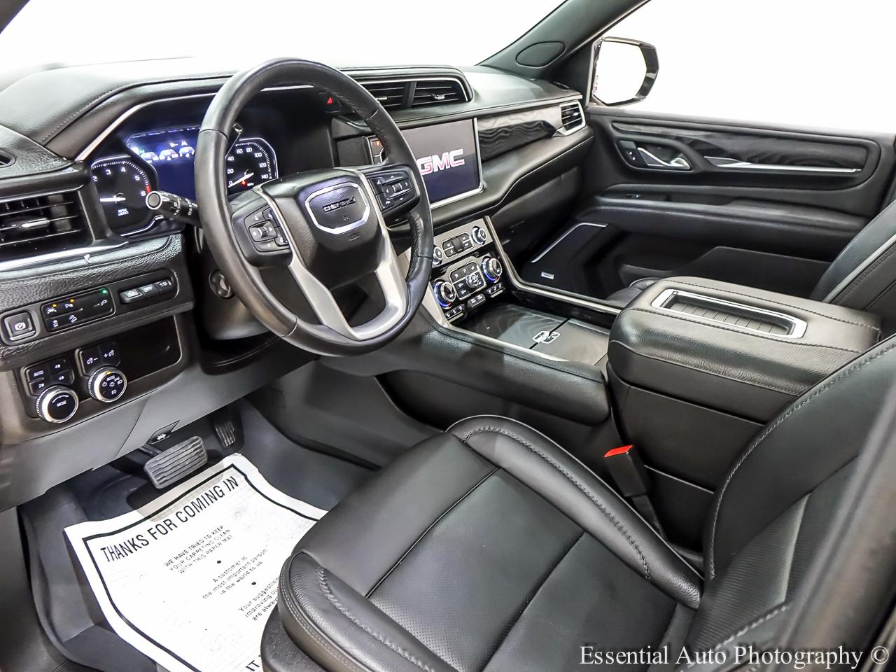 GMC Yukon XL Denali 4WD 2021