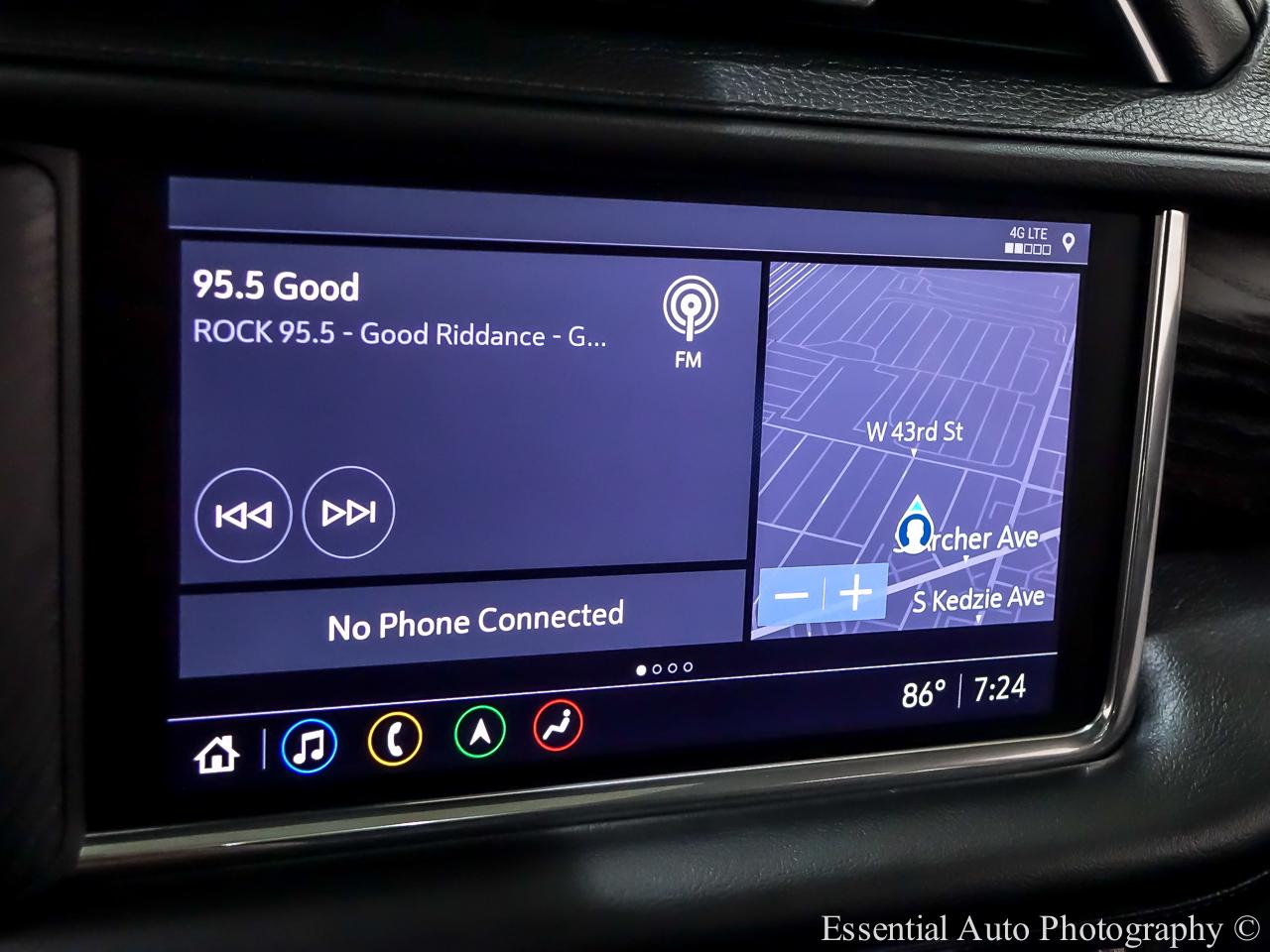 GMC Yukon XL Denali 4WD 2021