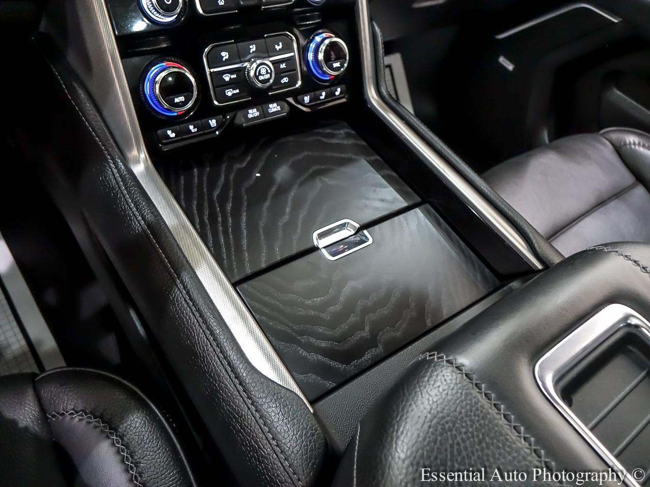 GMC Yukon XL Denali 4WD 2021