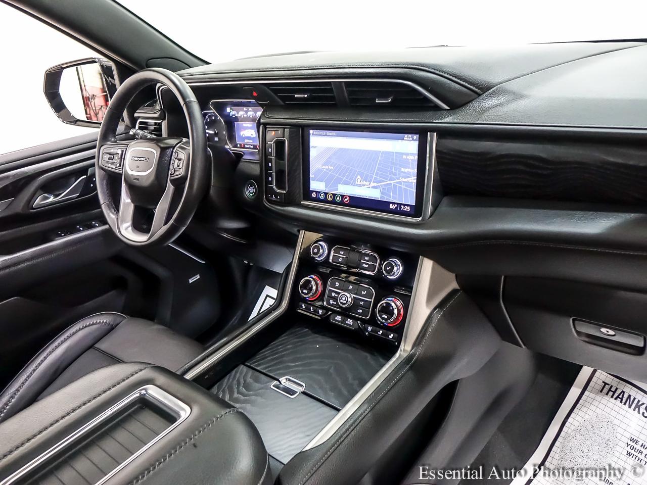 GMC Yukon XL Denali 4WD 2021