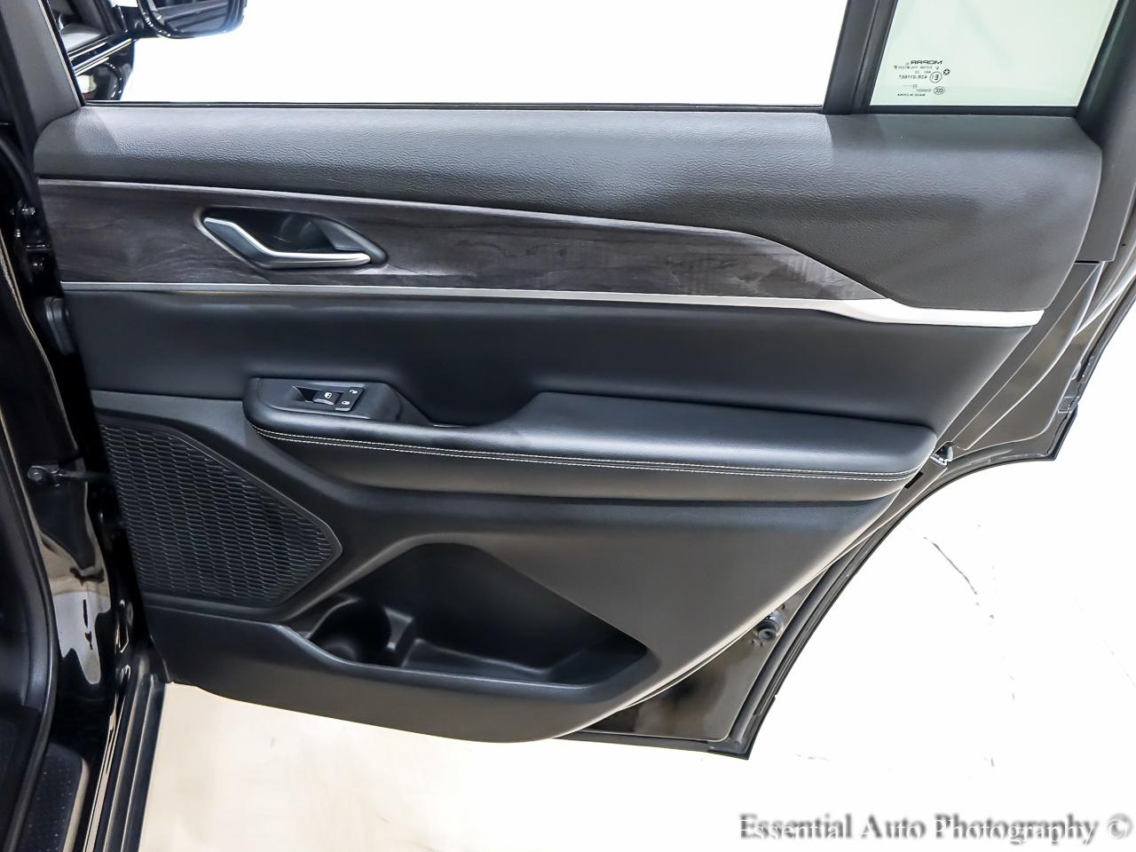 Jeep Grand Cherokee L Limited 4WD 2023