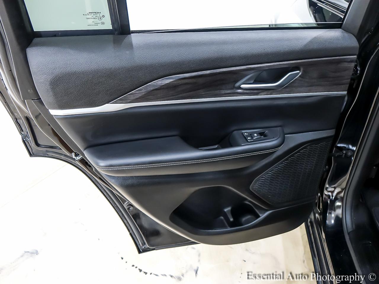 Jeep Grand Cherokee Limited 4WD 2023