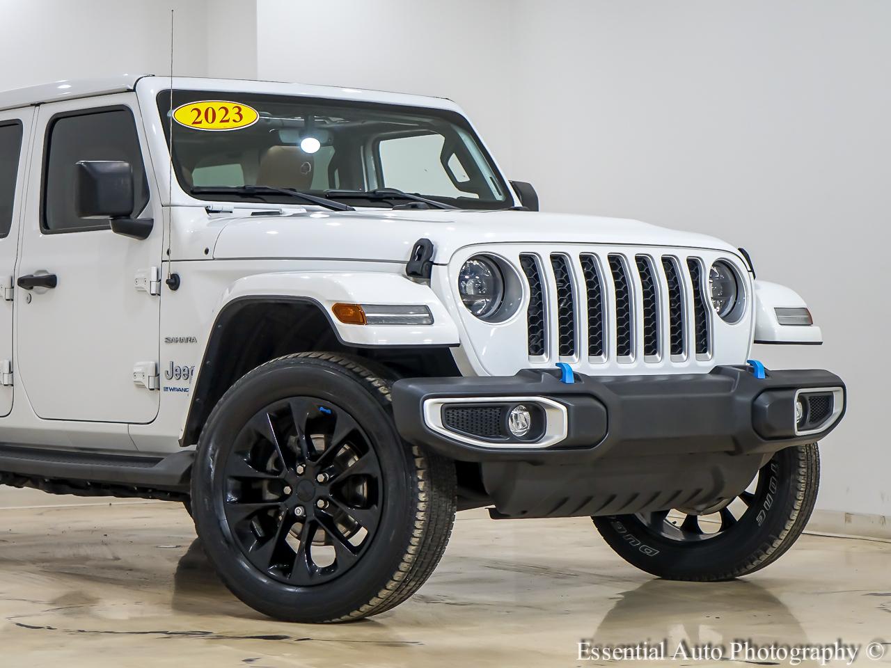 Jeep Wrangler photo 2