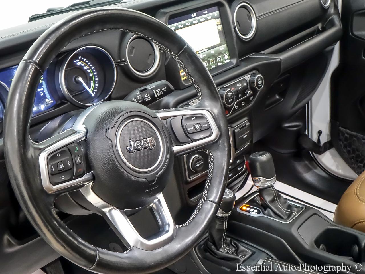 Jeep Wrangler photo 15