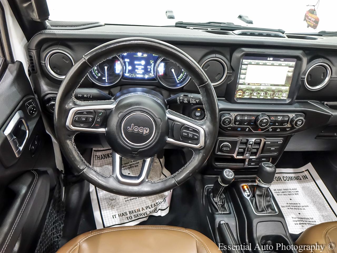 Jeep Wrangler photo 18