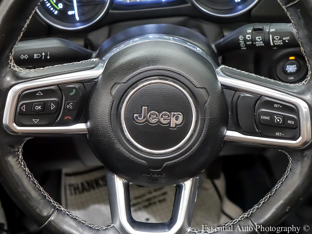 Jeep Wrangler photo 19