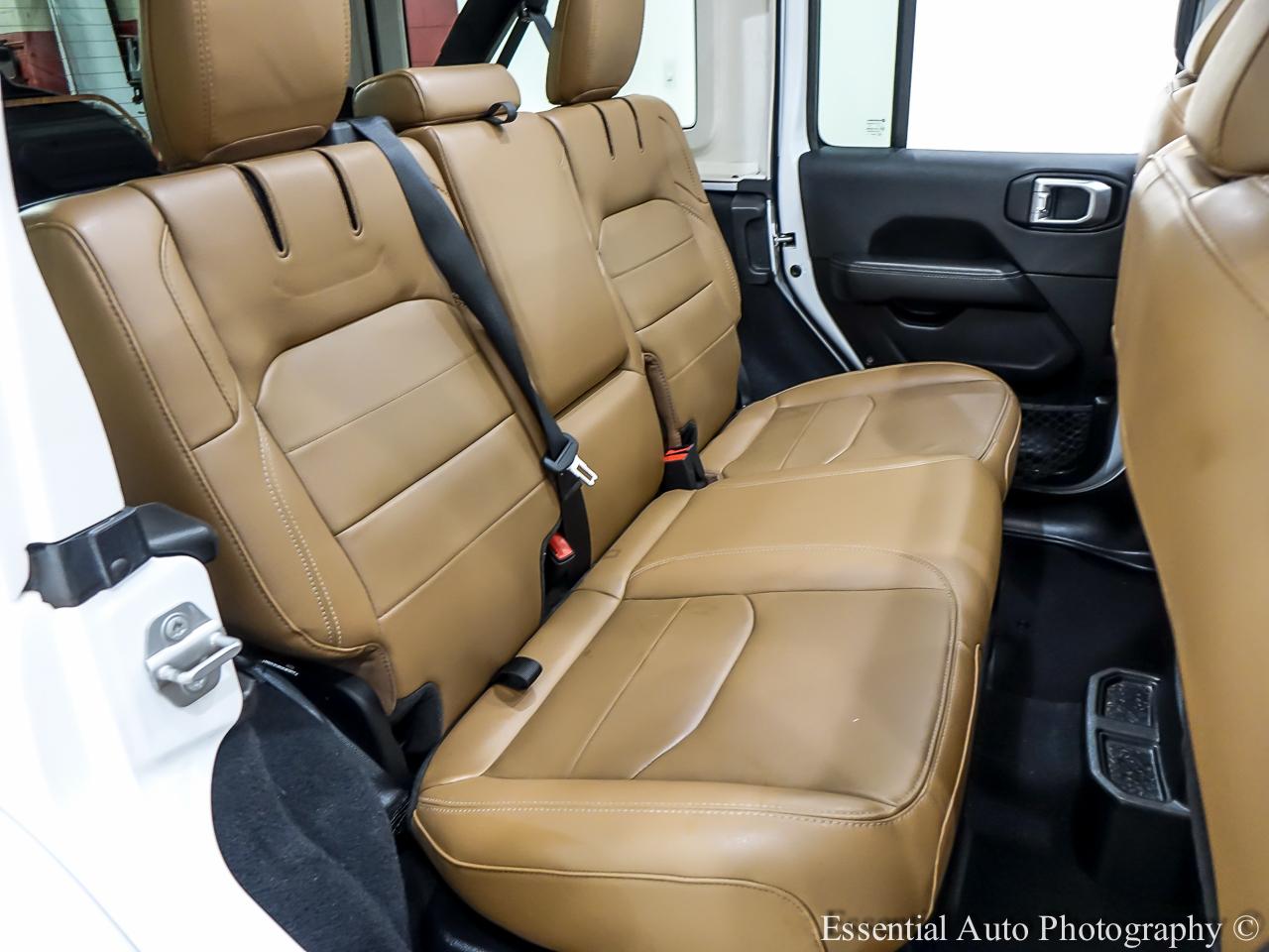 Jeep Wrangler photo 31