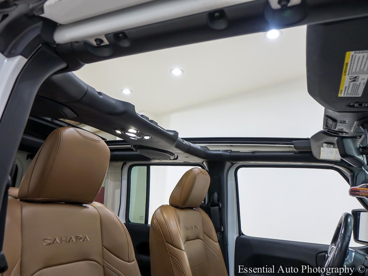 Jeep Wrangler photo 35