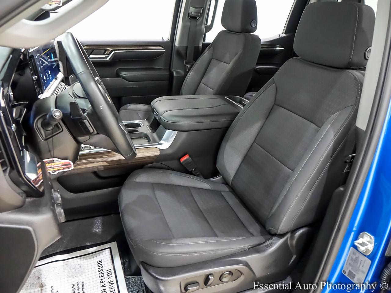 Chevrolet Silverado 1500 LT Crew Cab 4WD 2023