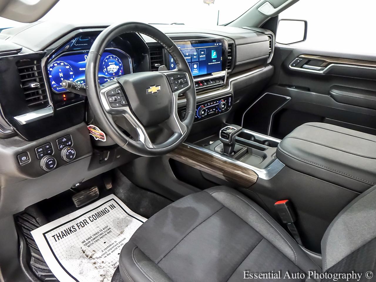 Chevrolet Silverado 1500 LT Crew Cab 4WD 2023