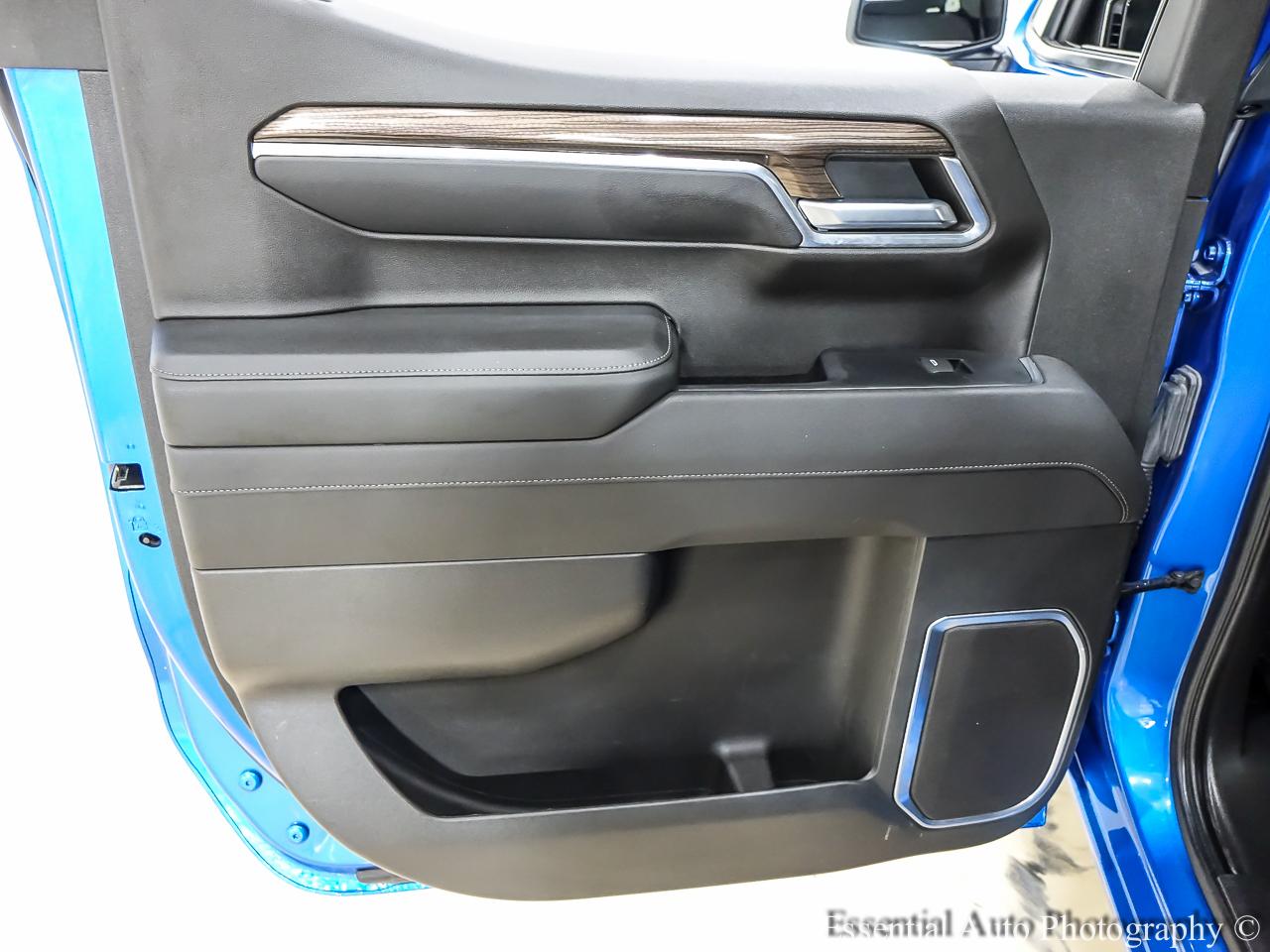 Chevrolet Silverado 1500 LT Crew Cab 4WD 2023