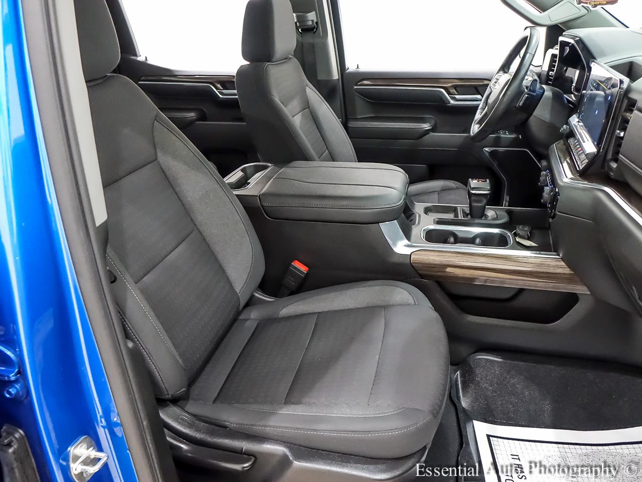 Chevrolet Silverado 1500 LT Crew Cab 4WD 2023