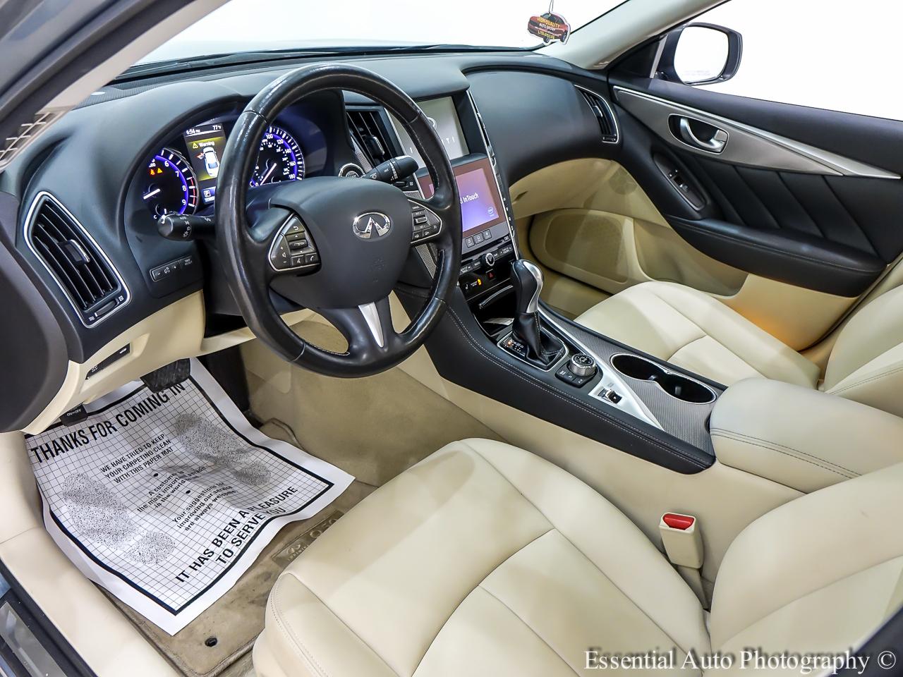 Infiniti Q50 Premium AWD 2014