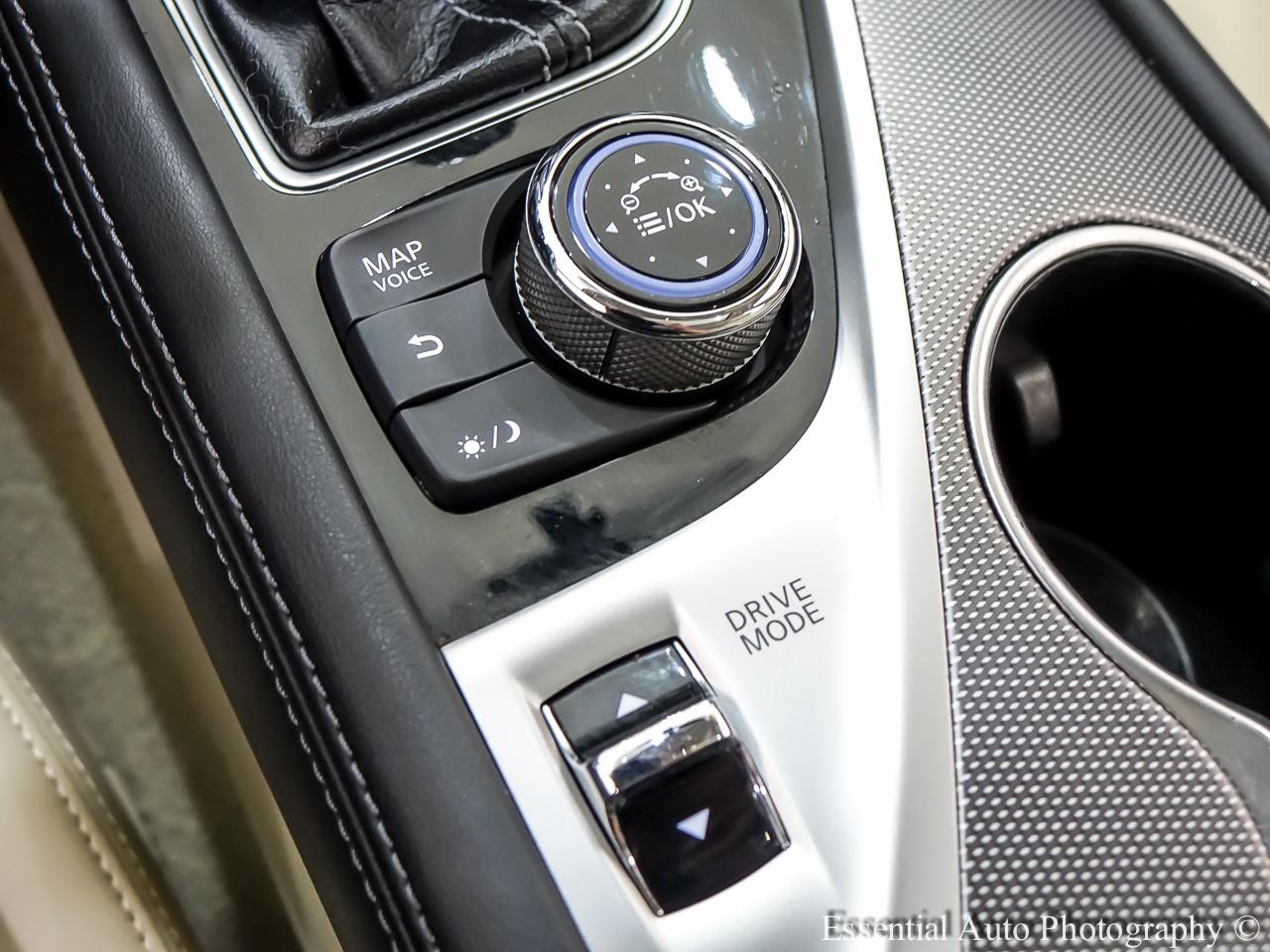 Infiniti Q50 Premium AWD 2014