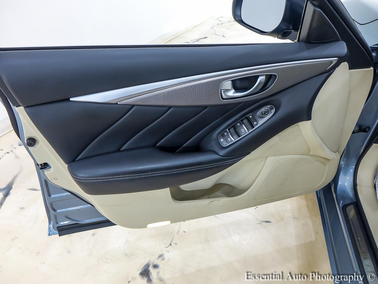 Infiniti Q50 Premium AWD 2014