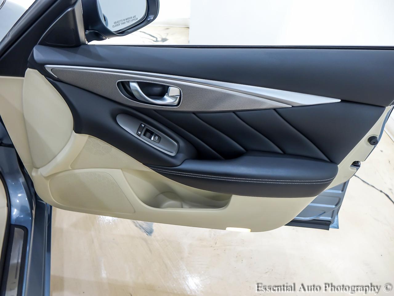 Infiniti Q50 Premium AWD 2014
