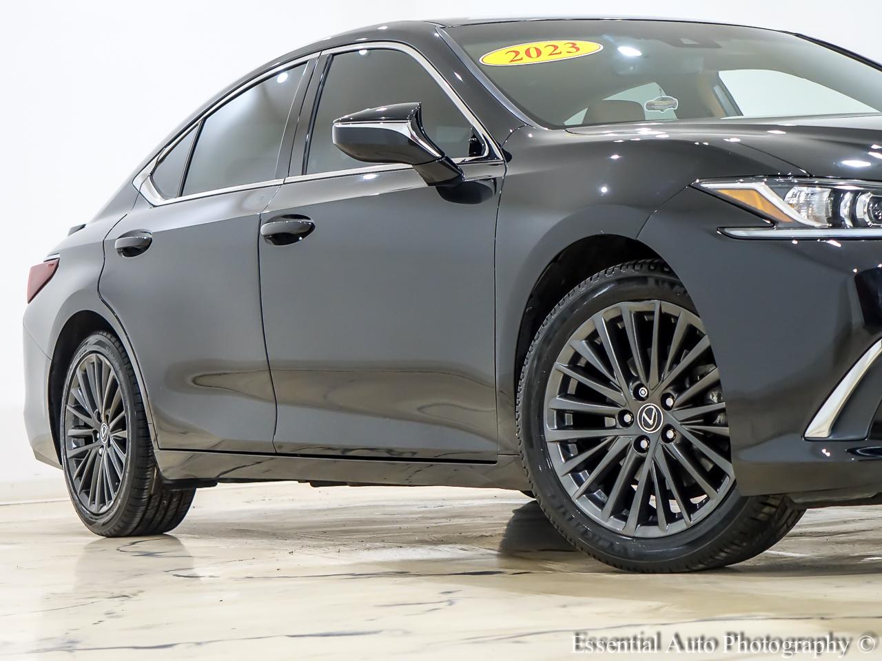 Lexus ES 350 Base 2023