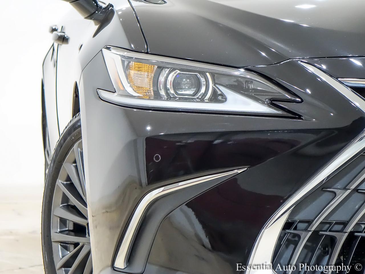 Lexus ES 350 Base 2023