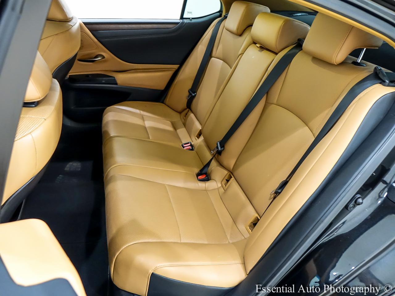 Lexus ES 350 Base 2023