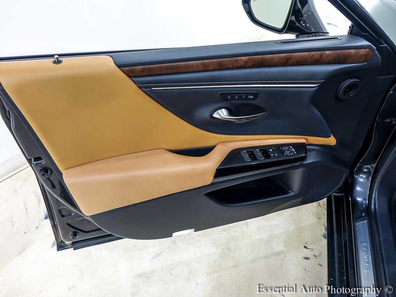 Lexus ES 350 Base 2023