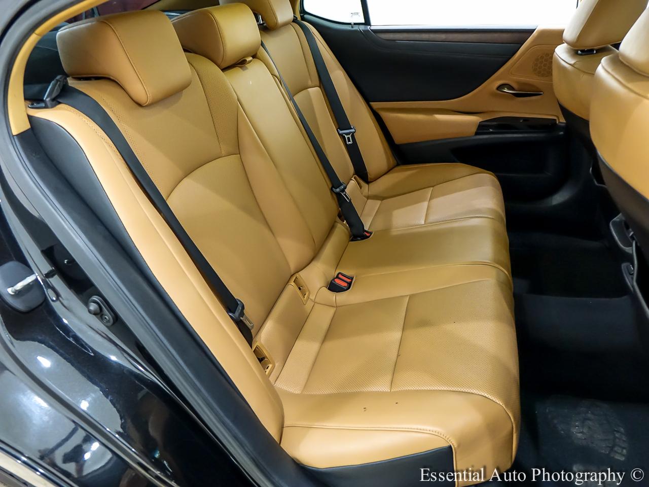 Lexus ES 350 Base 2023
